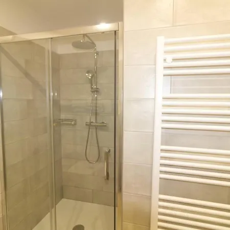 아파트 Bel 1 Pieds Dans L'eau